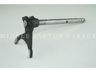 SELECTOR ROD WITH FORK 2nd GEAR 600/600D